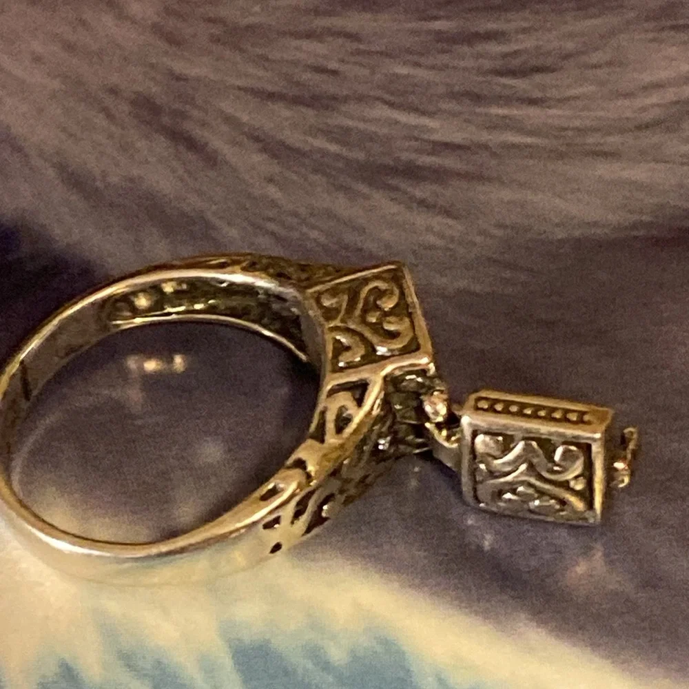 Silver square heart poison rings 925 size 8 and 6.5 - Picture 7 of 14